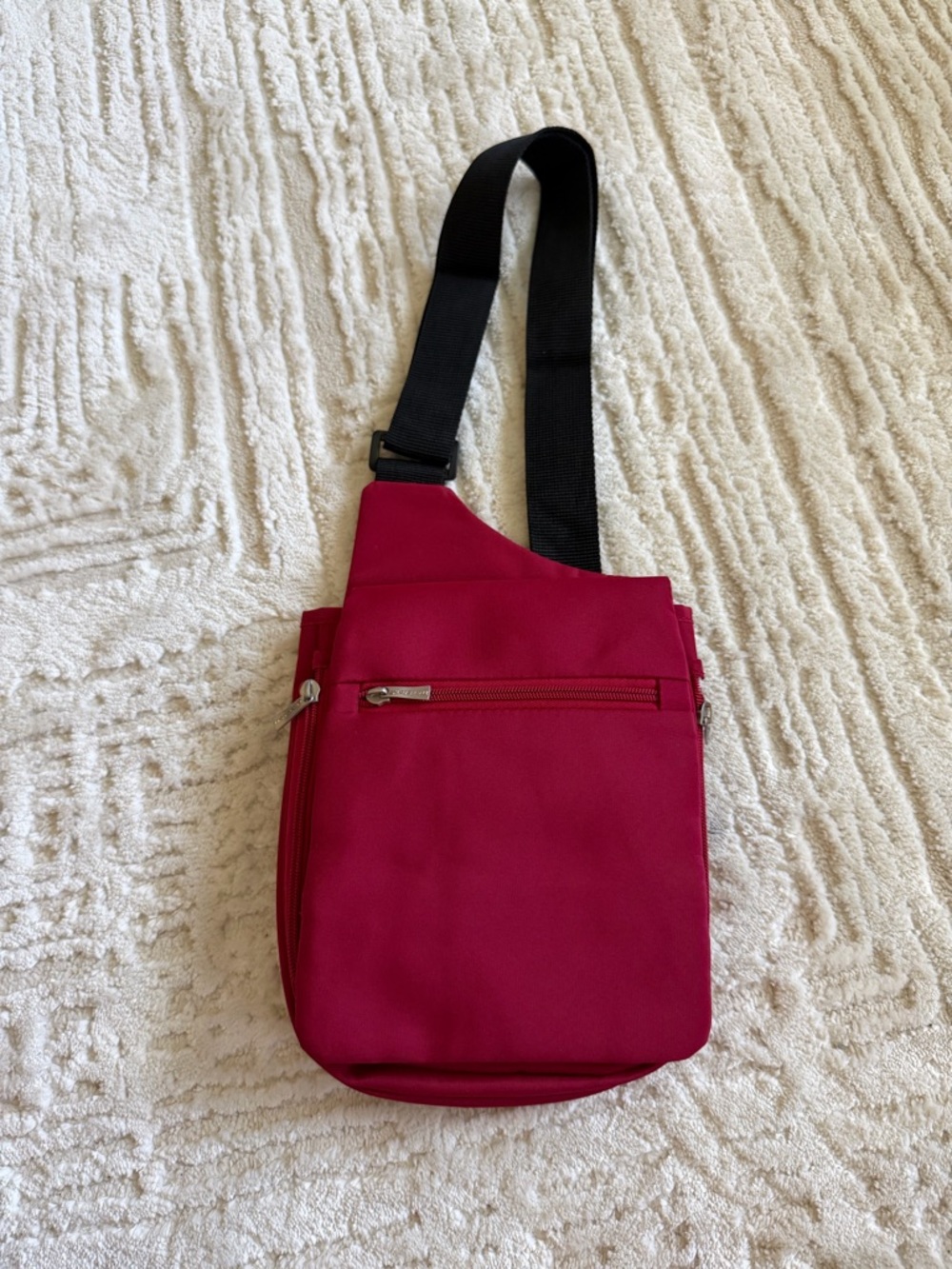 Travelon Red Anti-Theft Crossbody Bag Nylon Adjustable Strap Multi Pocket